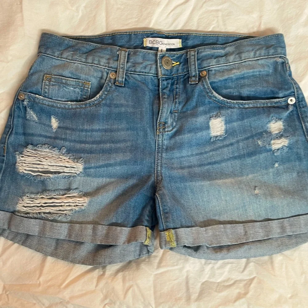 BCBGeneration shorts - Picture 1 of 2